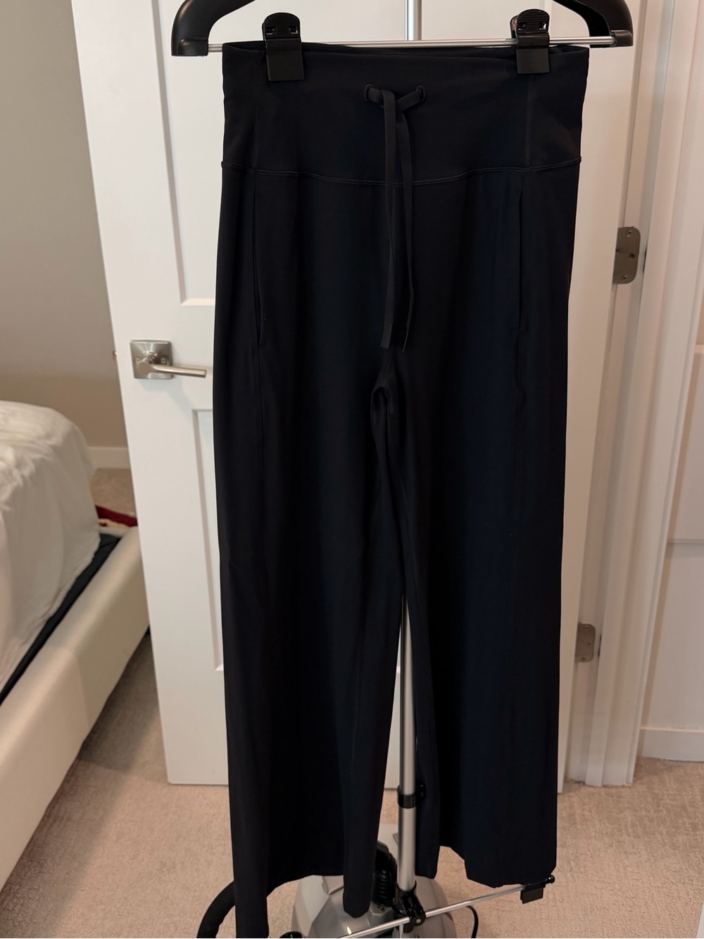 Neiwai Mouse Dance Wide-Leg Pants - Black - XS